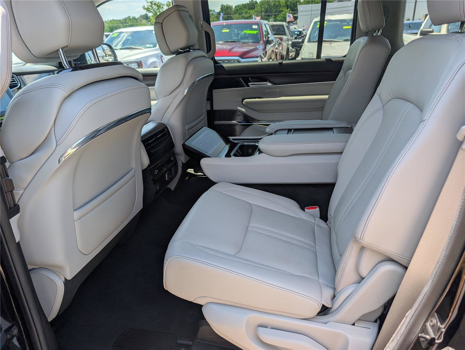 2022 Jeep Grand Wagoneer Series I
