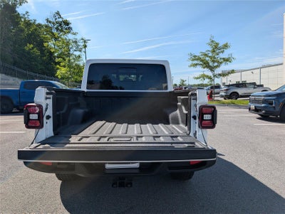2022 Jeep Gladiator Overland