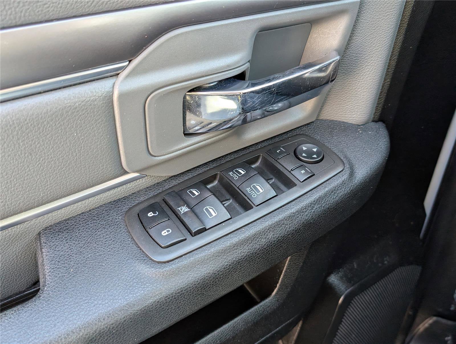 2021 RAM 1500 Classic SLT