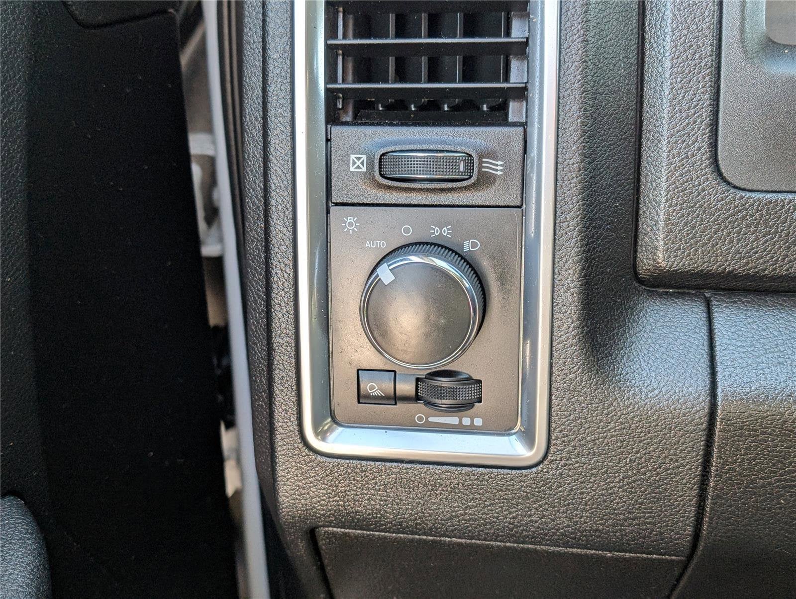 2021 RAM 1500 Classic SLT