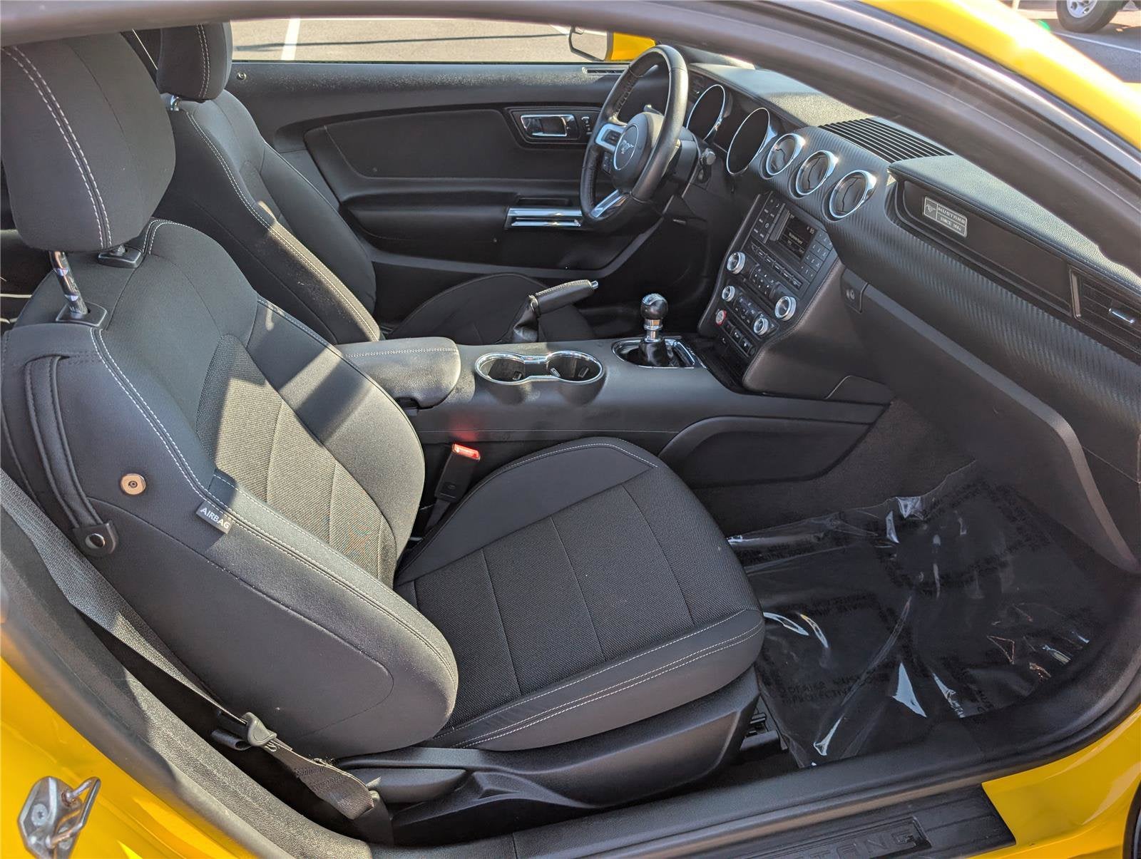 2016 Ford Mustang V6