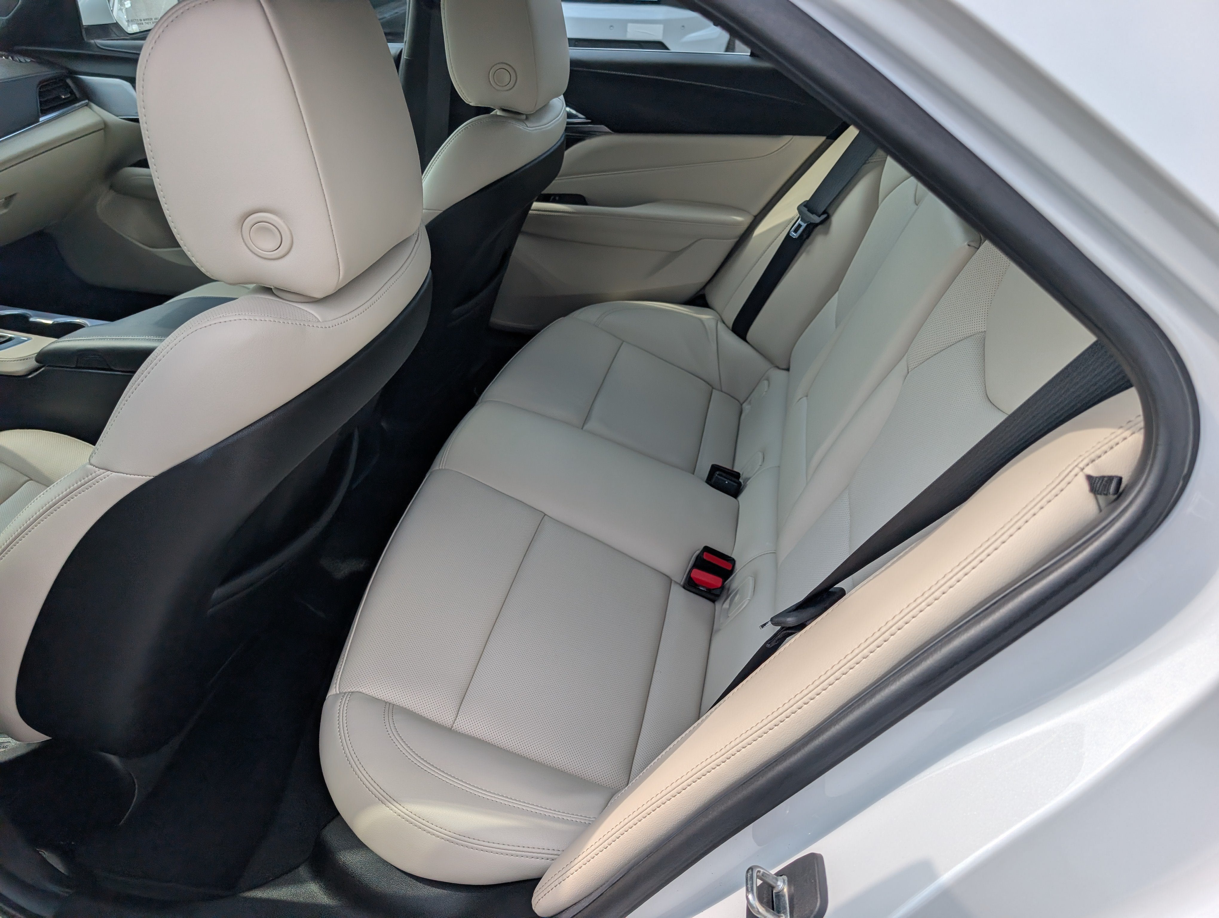 2023 Cadillac CT4 Premium Luxury