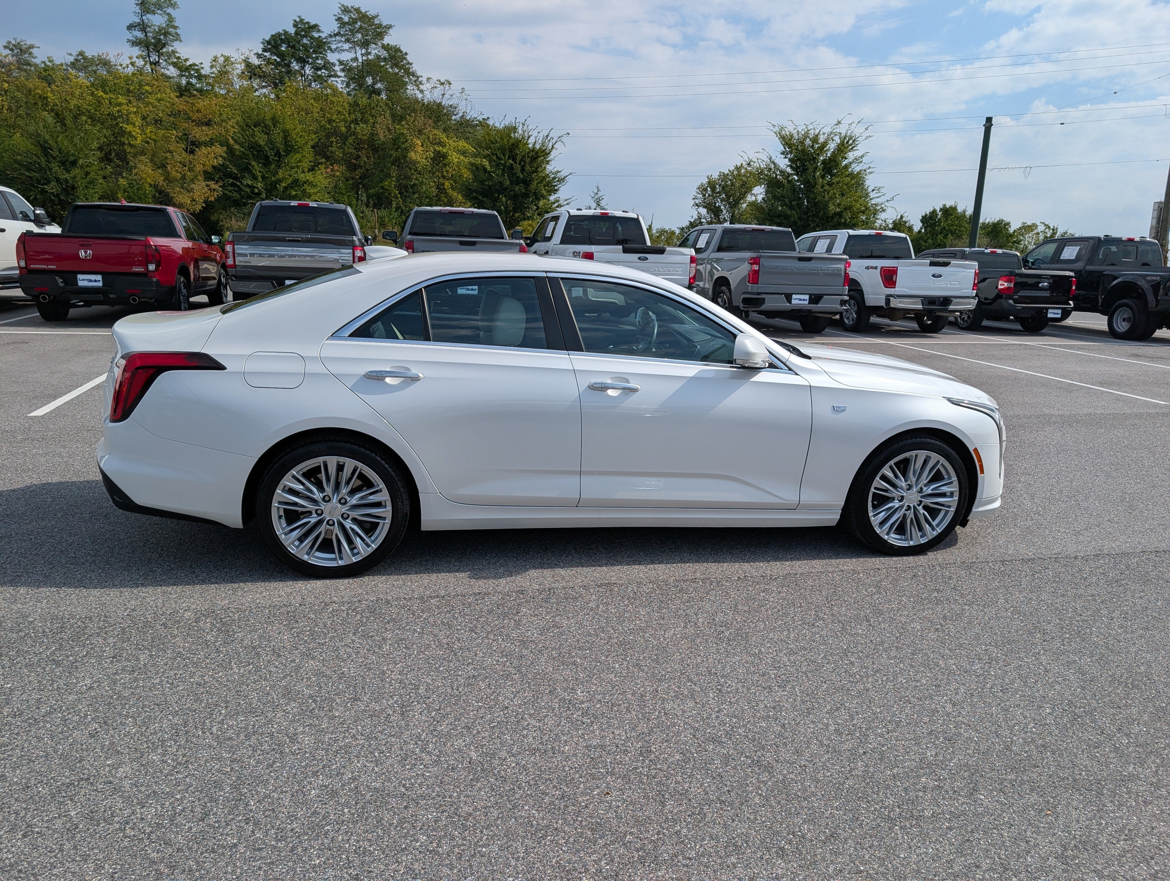 2023 Cadillac CT4 Premium Luxury