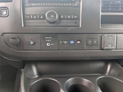 2025 Chevrolet Express Passenger 1LT