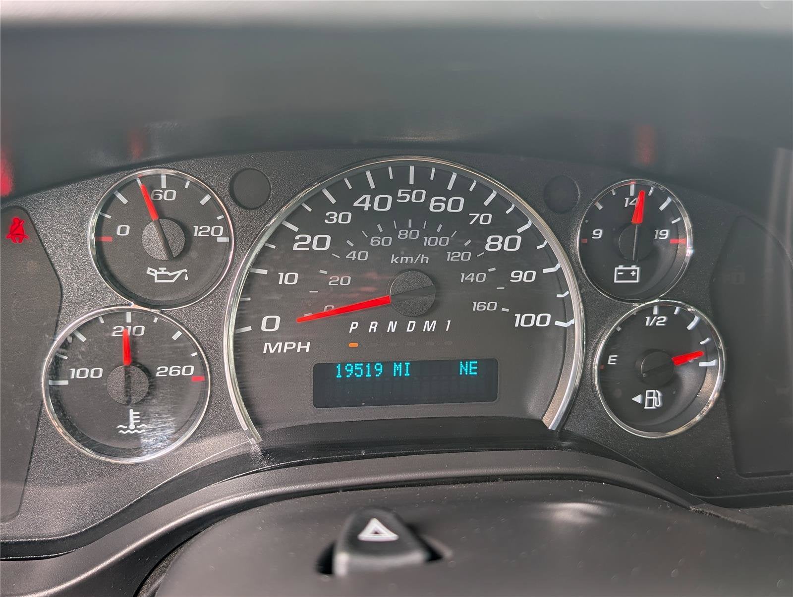 2025 Chevrolet Express Passenger 1LT