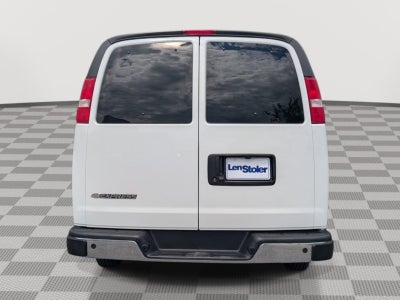 2025 Chevrolet Express Passenger 1LT