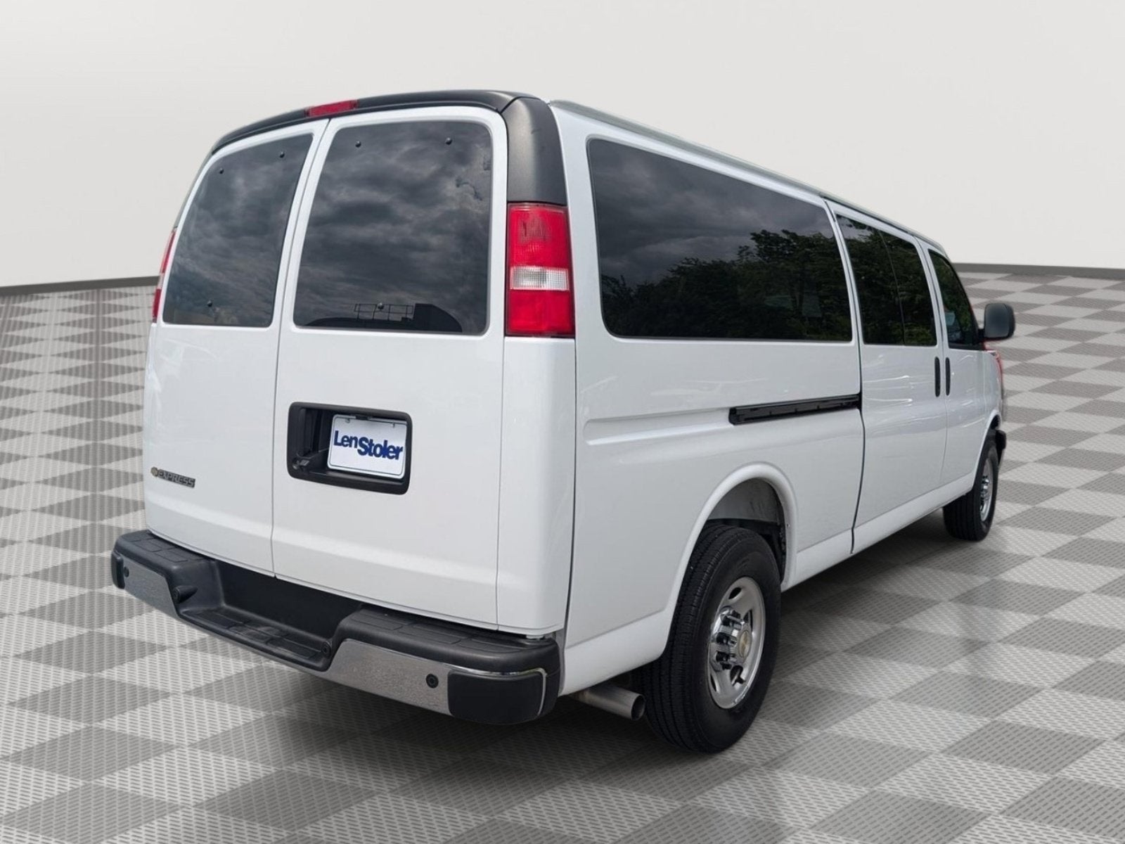 2025 Chevrolet Express Passenger 1LT