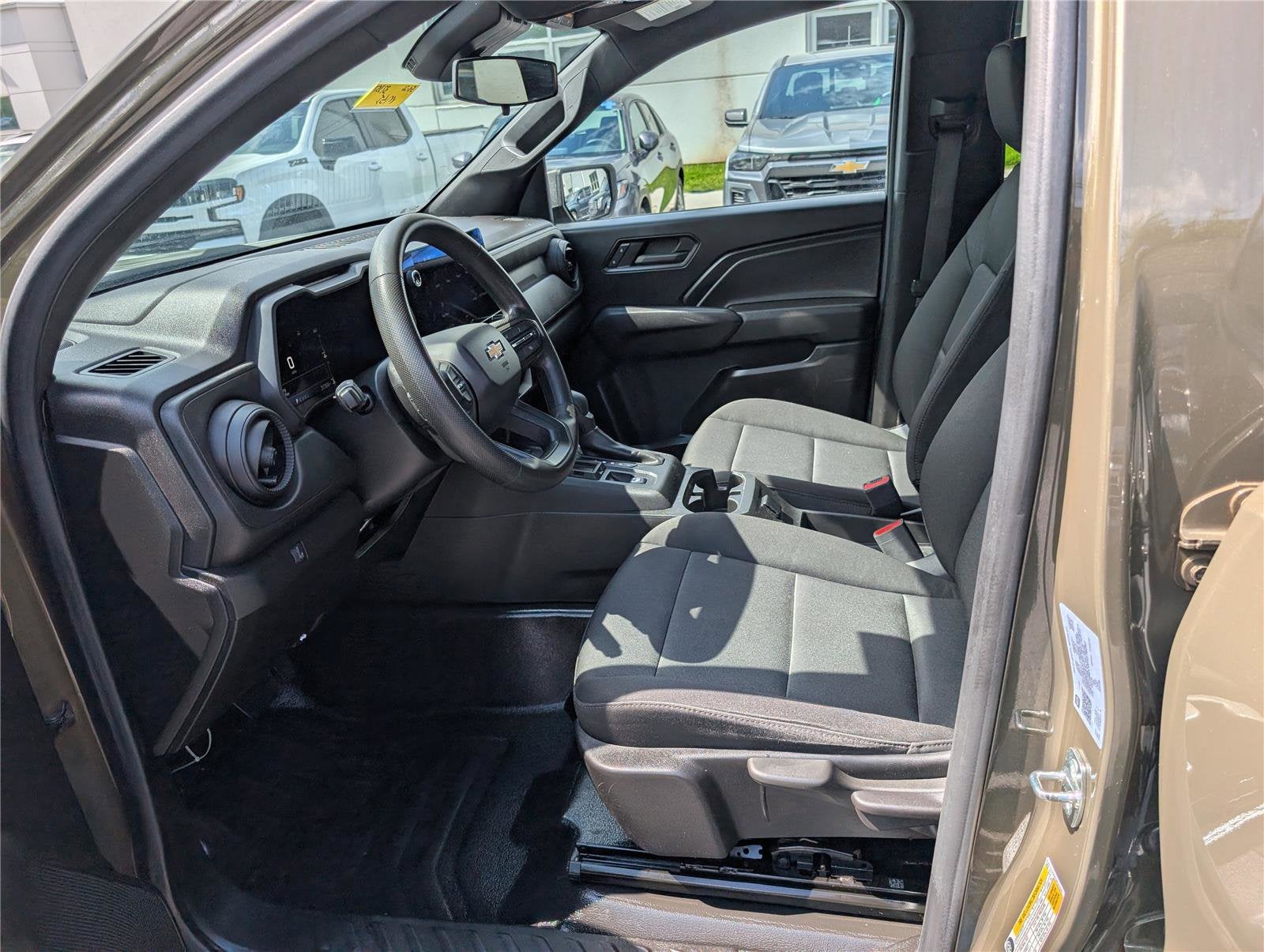 2023 Chevrolet Colorado WT