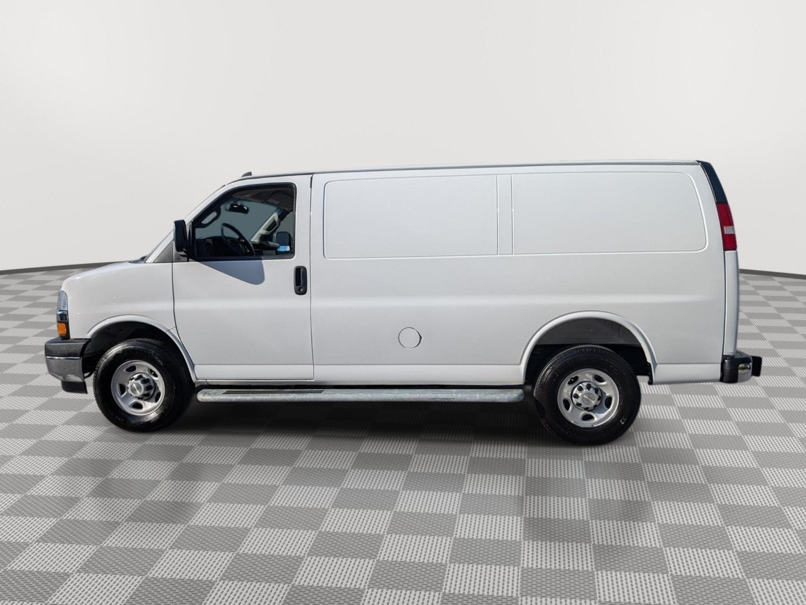 2025 Chevrolet Express Cargo WT
