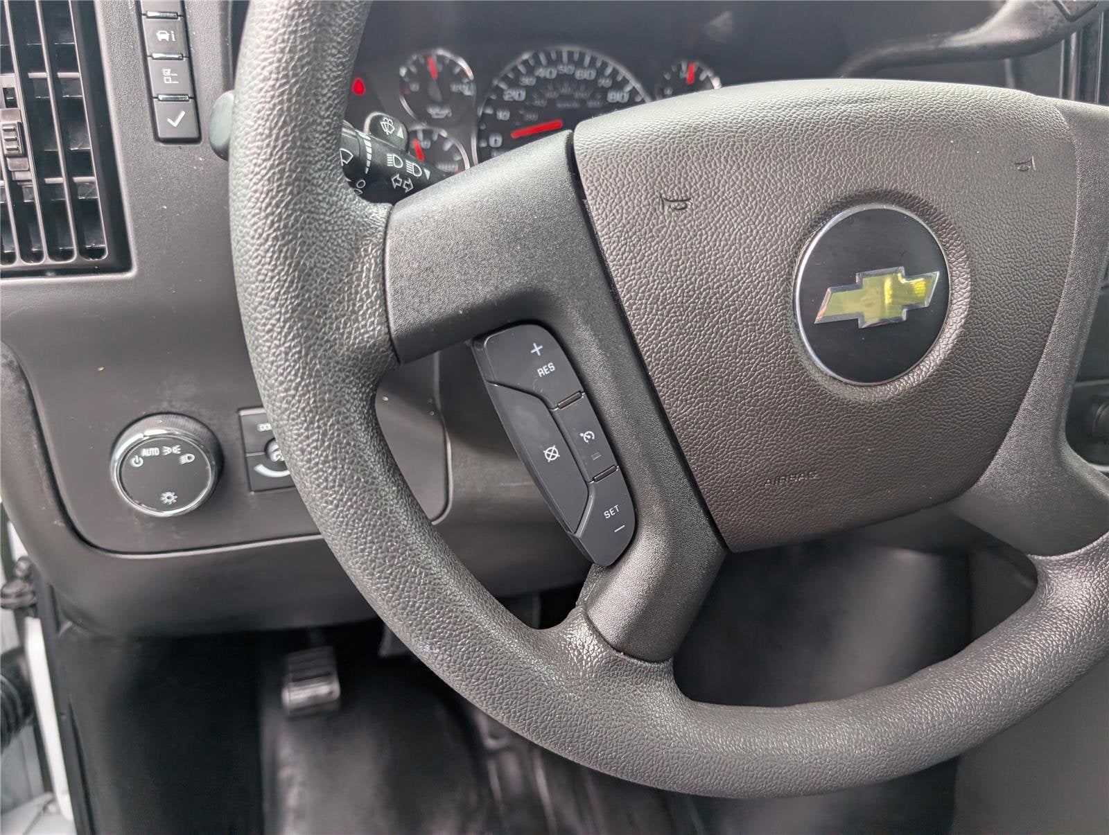 2024 Chevrolet Express Cargo 2500 WT