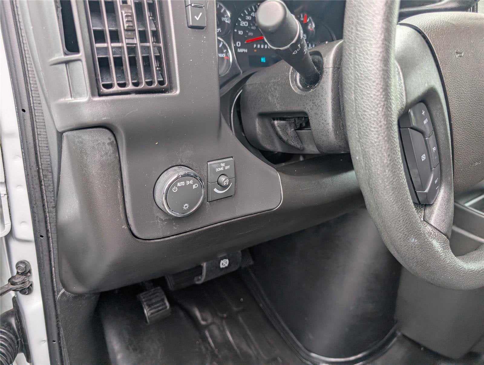 2024 Chevrolet Express Cargo 2500 WT
