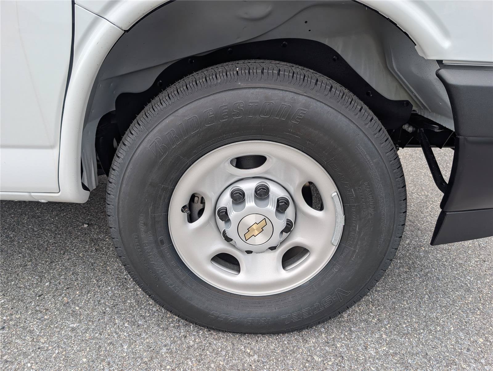 2026 Chevrolet Express Cargo WT