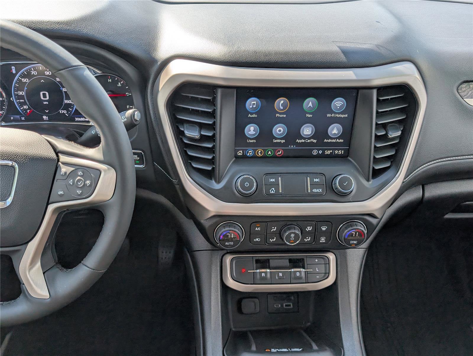 2023 GMC Acadia Denali