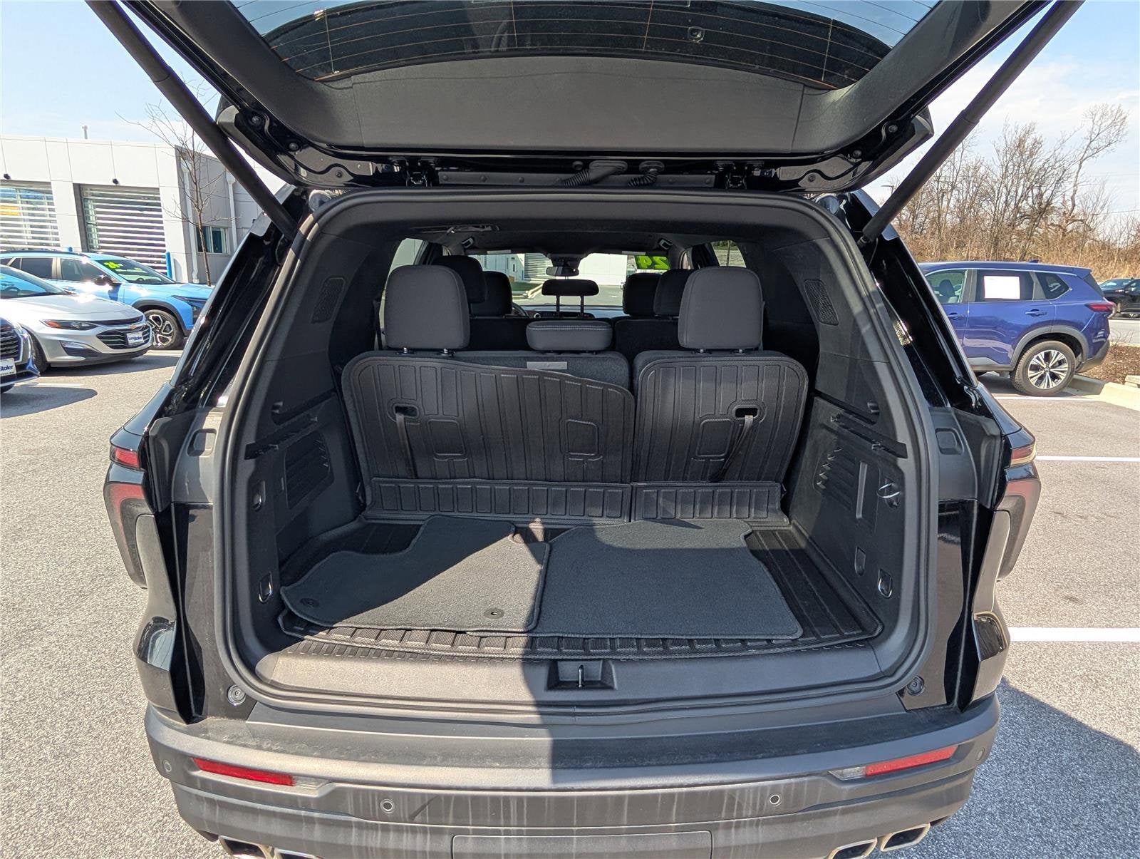 2024 Chevrolet Traverse LS