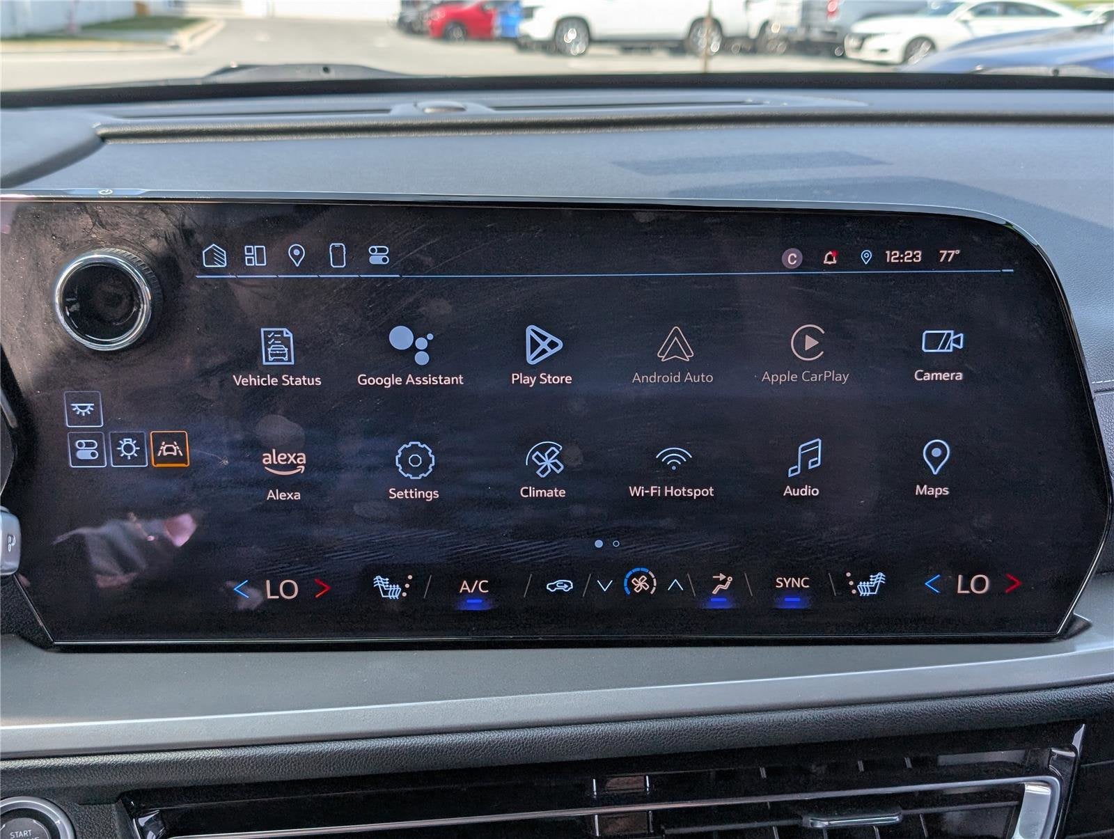 2024 Chevrolet Traverse LS