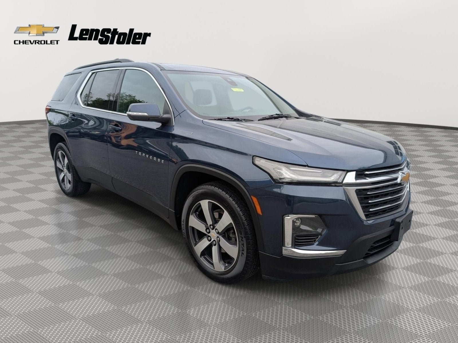 2022 Chevrolet Traverse LT Leather