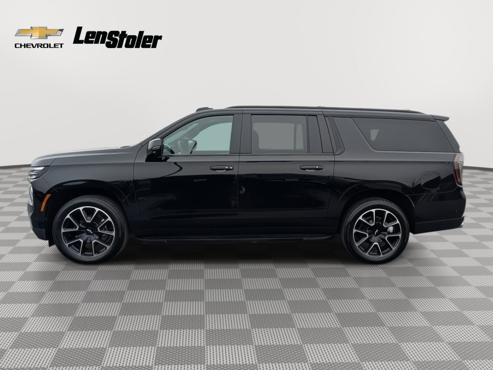 2025 Chevrolet Suburban RST