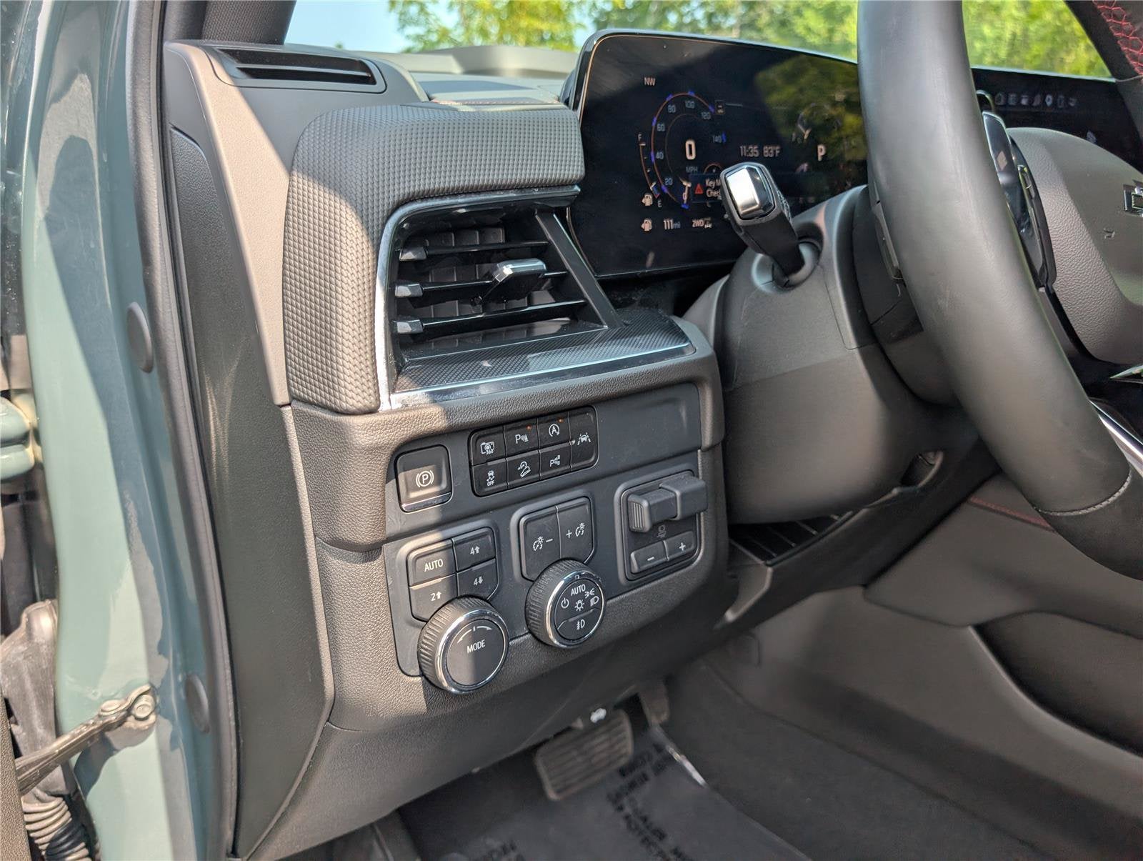 2025 Chevrolet Tahoe RST