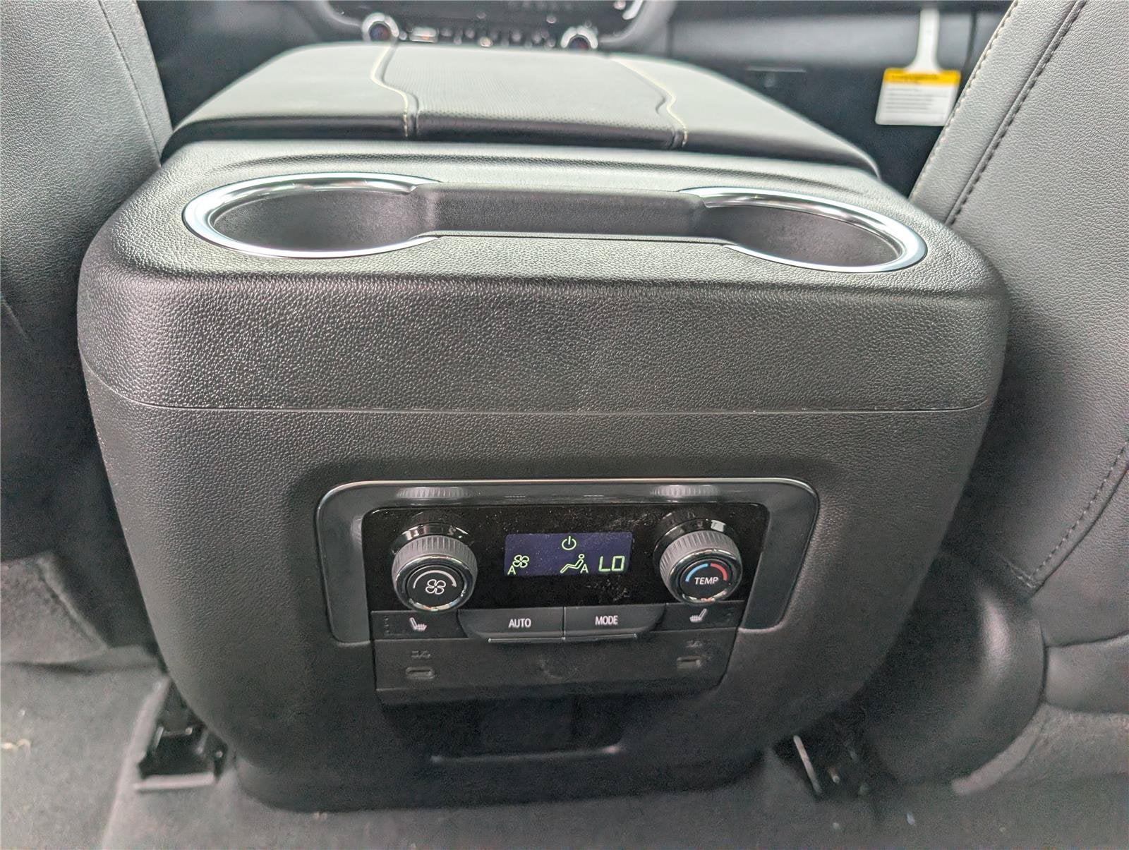 2027 Chevrolet Tahoe Premier - Photo 18