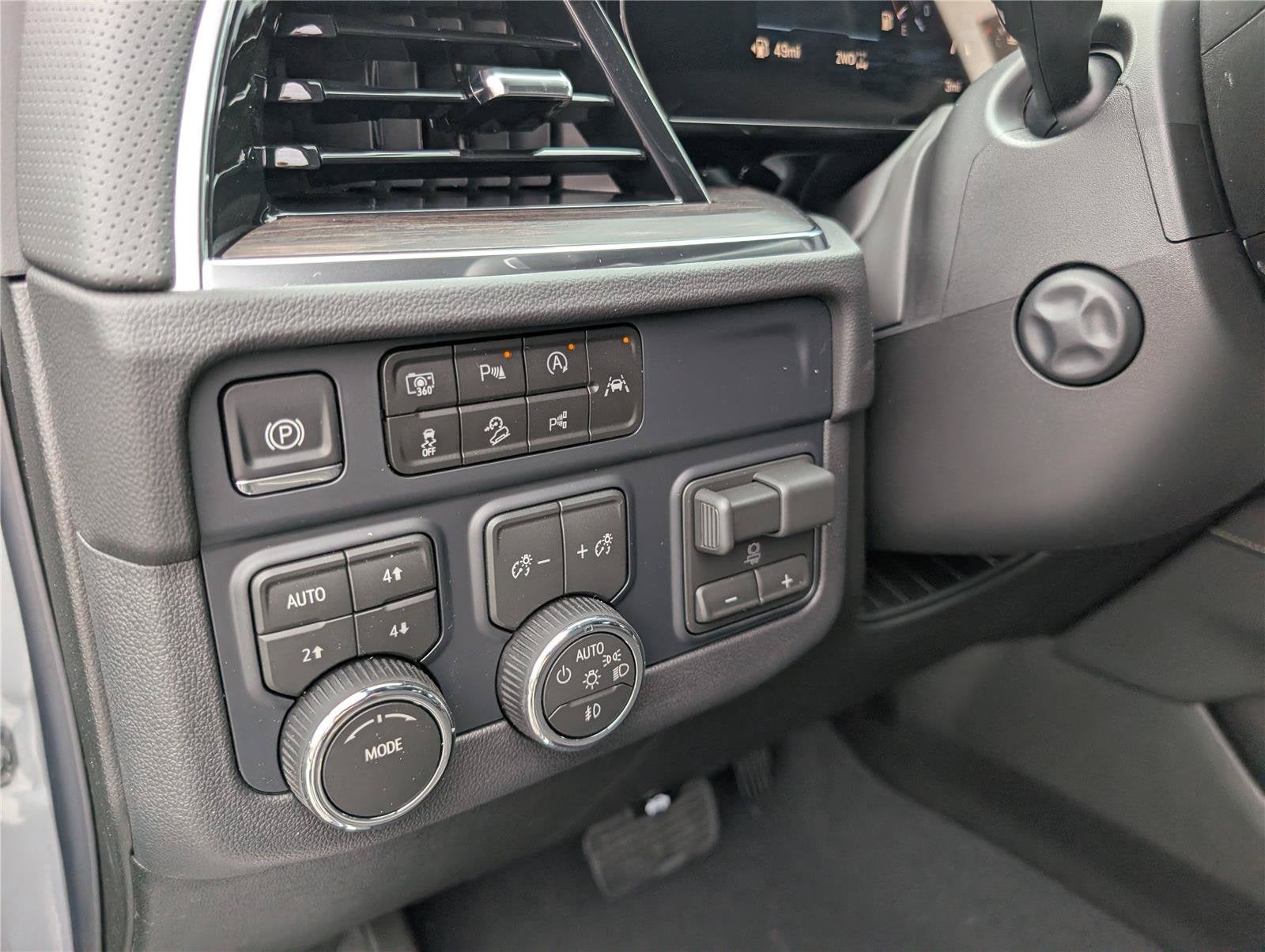 2027 Chevrolet Tahoe Premier - Photo 21