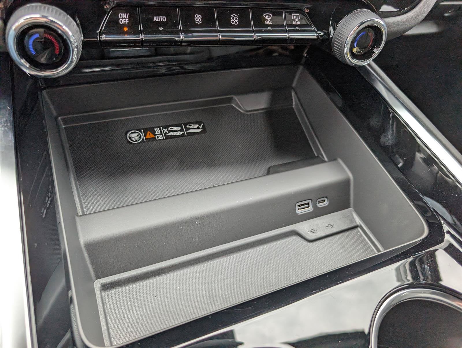 2027 Chevrolet Tahoe Premier - Photo 25