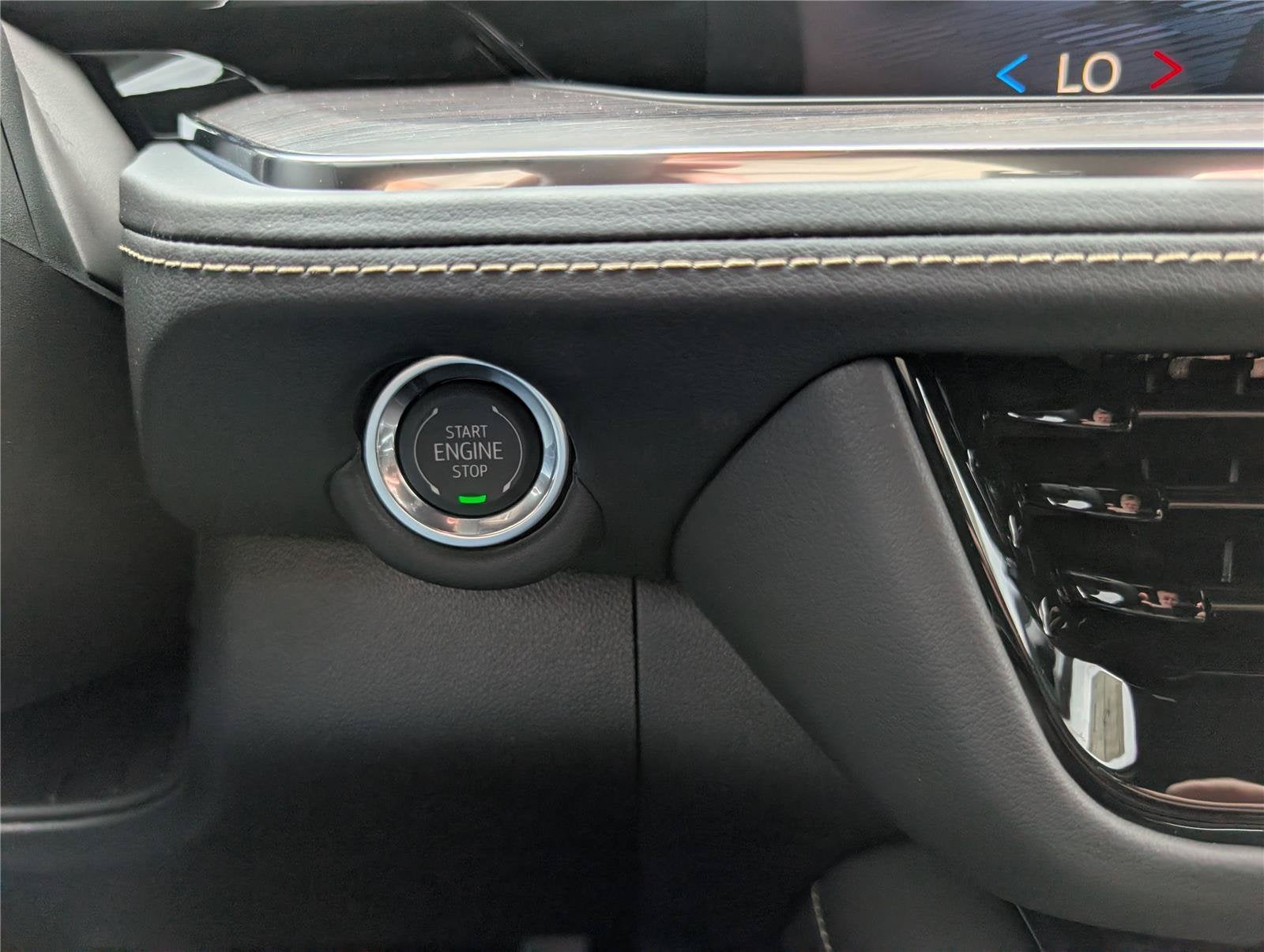 2027 Chevrolet Tahoe Premier - Photo 26