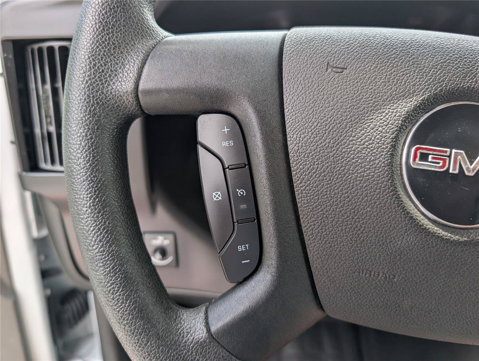 2022 GMC Savana Cargo 2500 Work Van