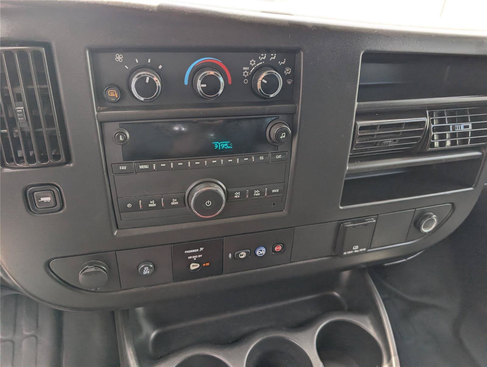 2022 GMC Savana Cargo 2500 Work Van