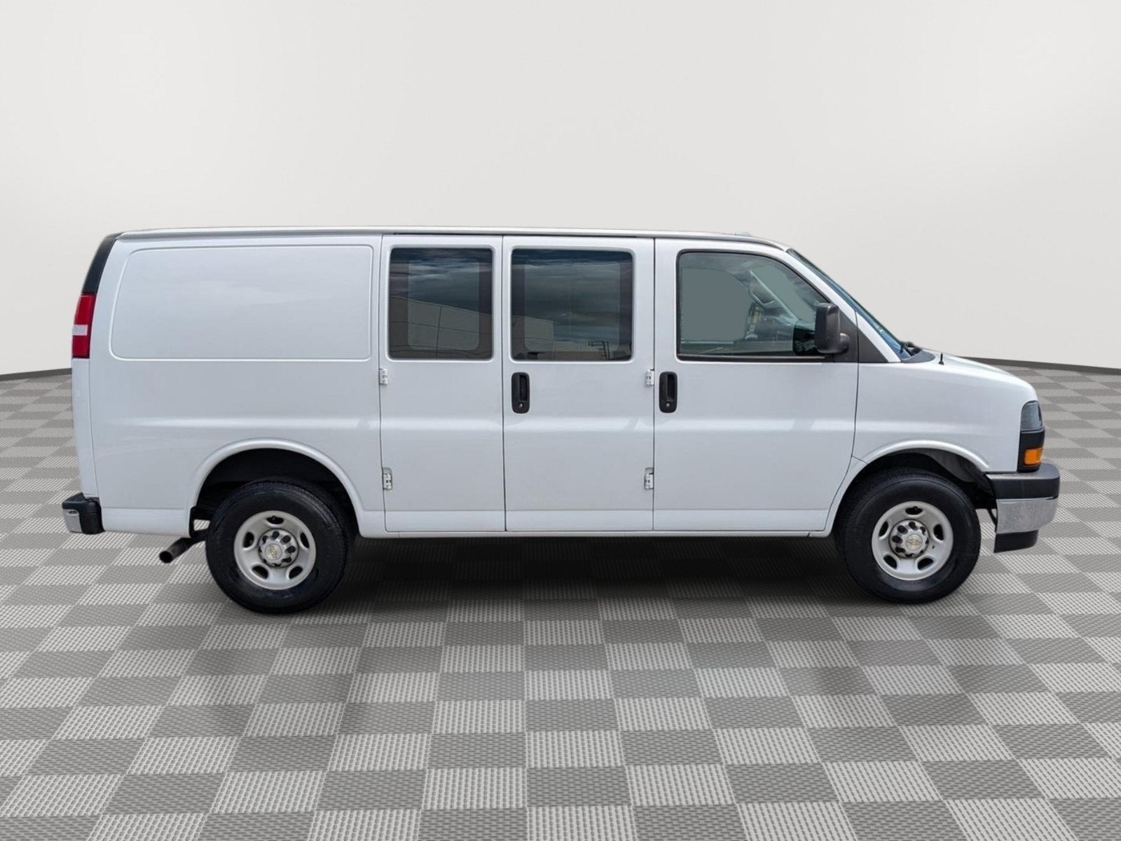 2022 GMC Savana Cargo 2500 Work Van