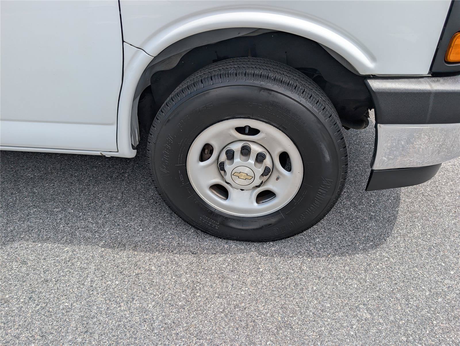 2022 GMC Savana Cargo 2500 Work Van