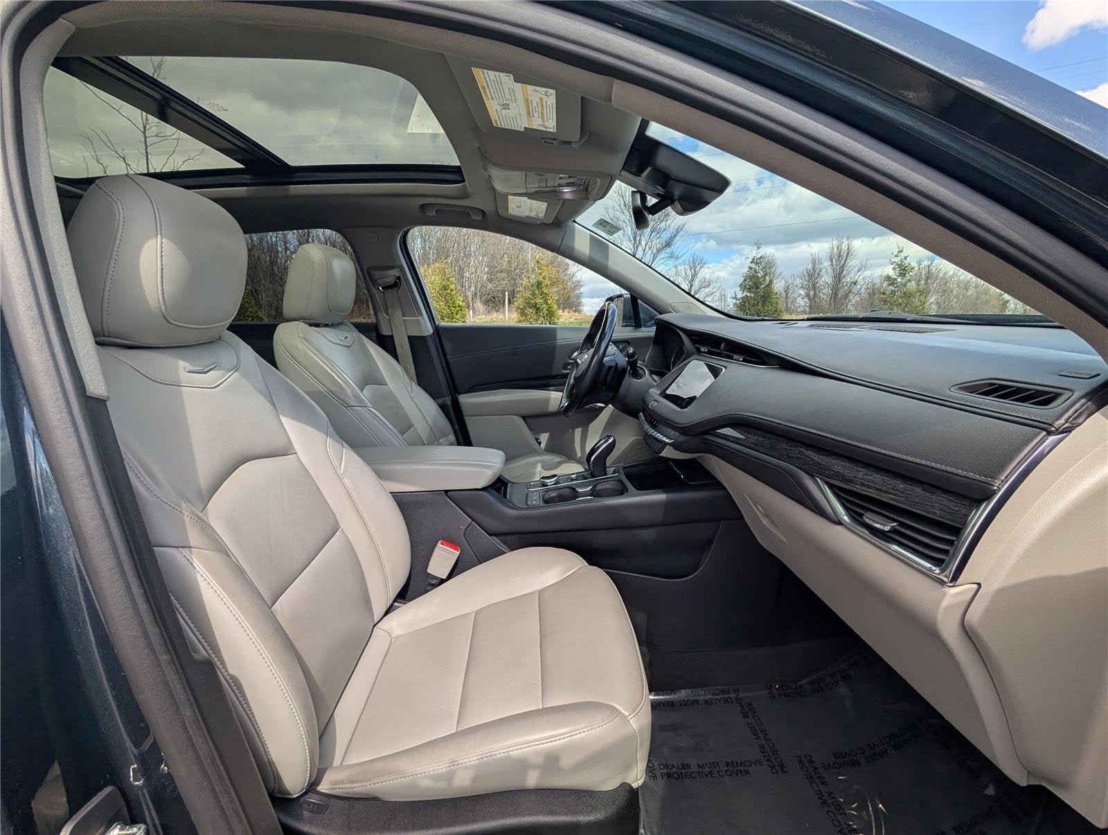 2020 Cadillac XT4 FWD Premium Luxury