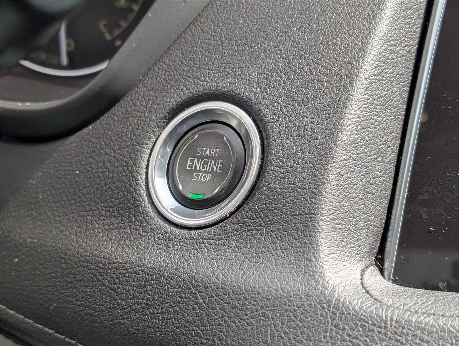 2020 Cadillac XT4 FWD Premium Luxury