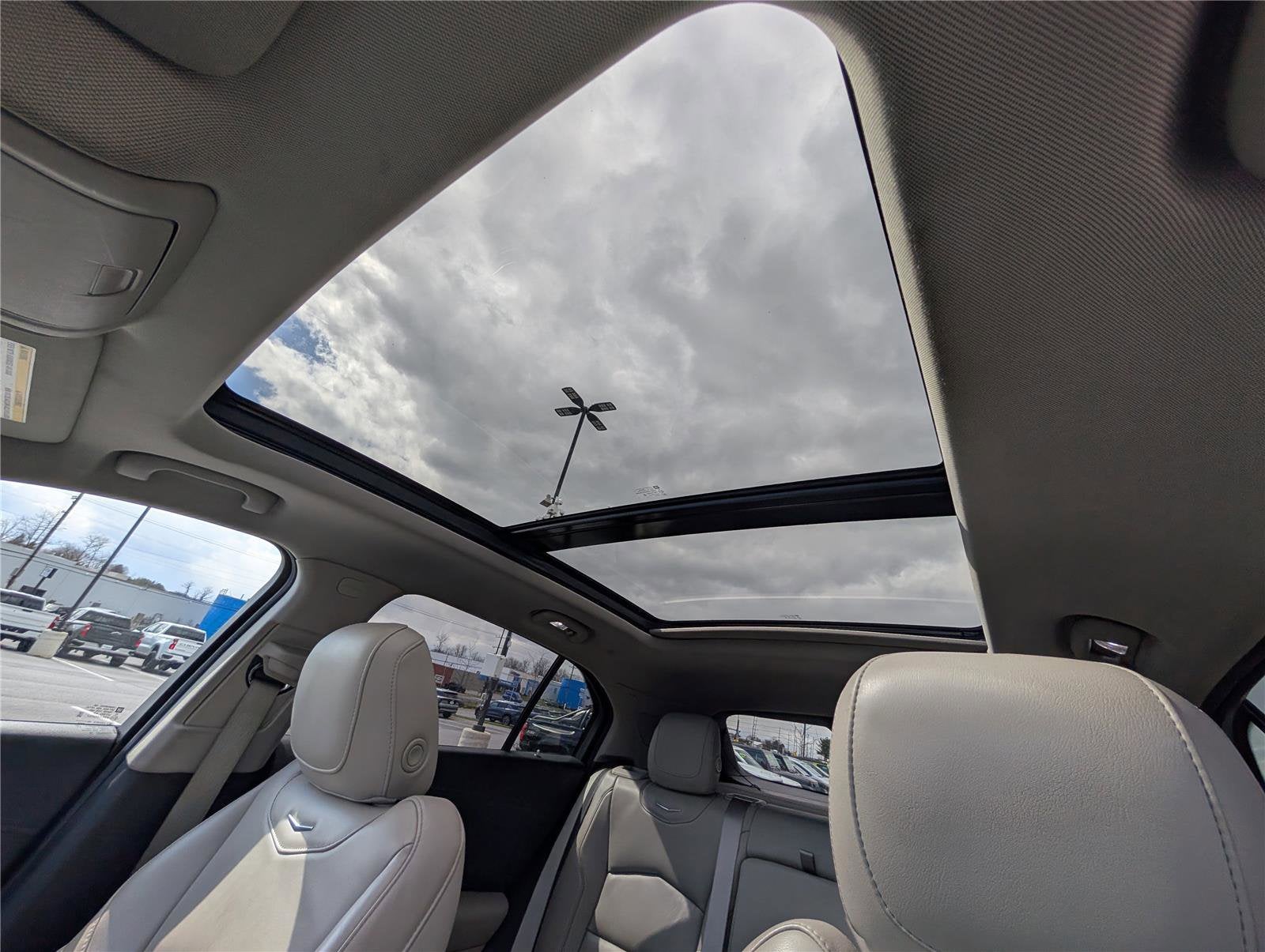 2020 Cadillac XT4 FWD Premium Luxury