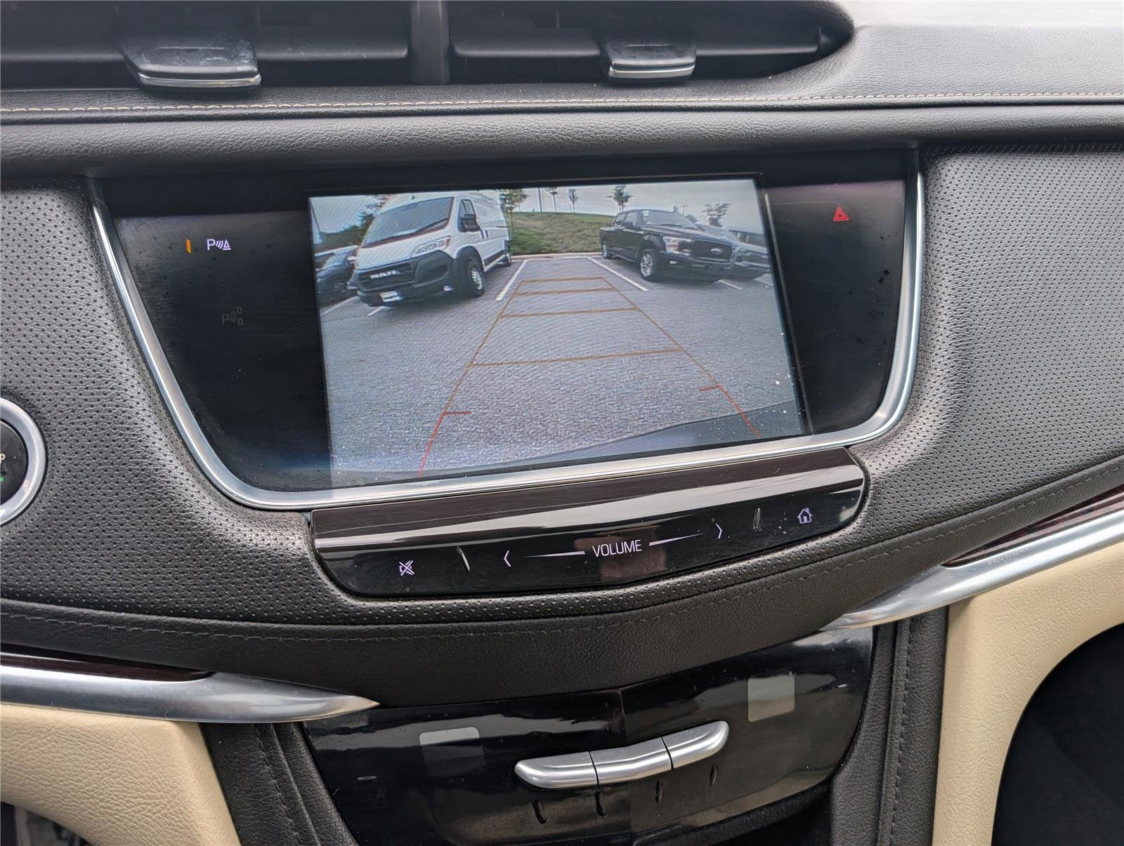 2018 Cadillac XT5 Premium Luxury FWD