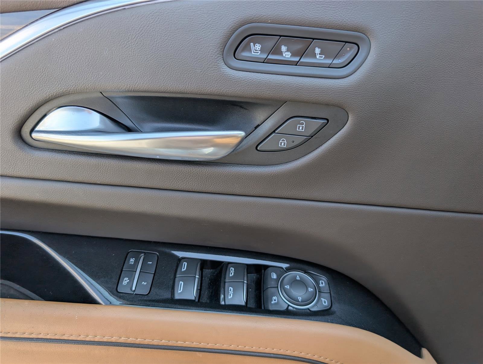 2022 Cadillac Escalade Premium Luxury