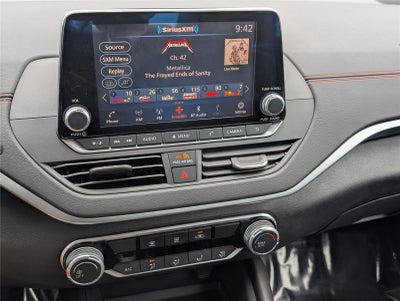 2022 Nissan Altima 2.5 SR