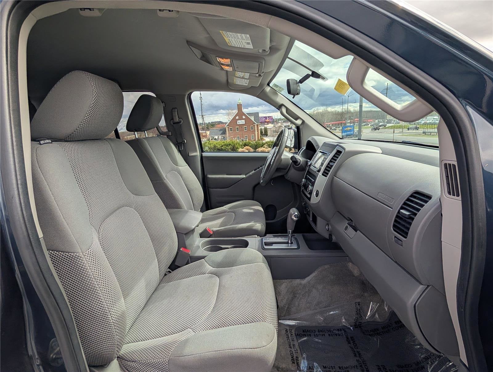 2016 Nissan Frontier SV