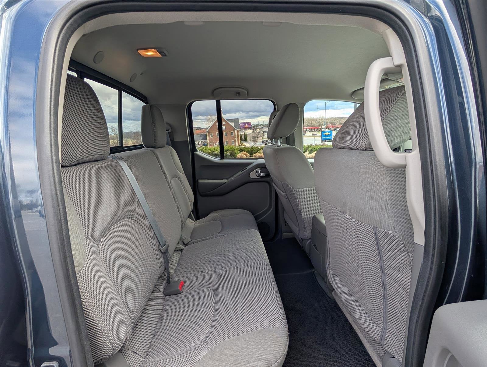 2016 Nissan Frontier SV