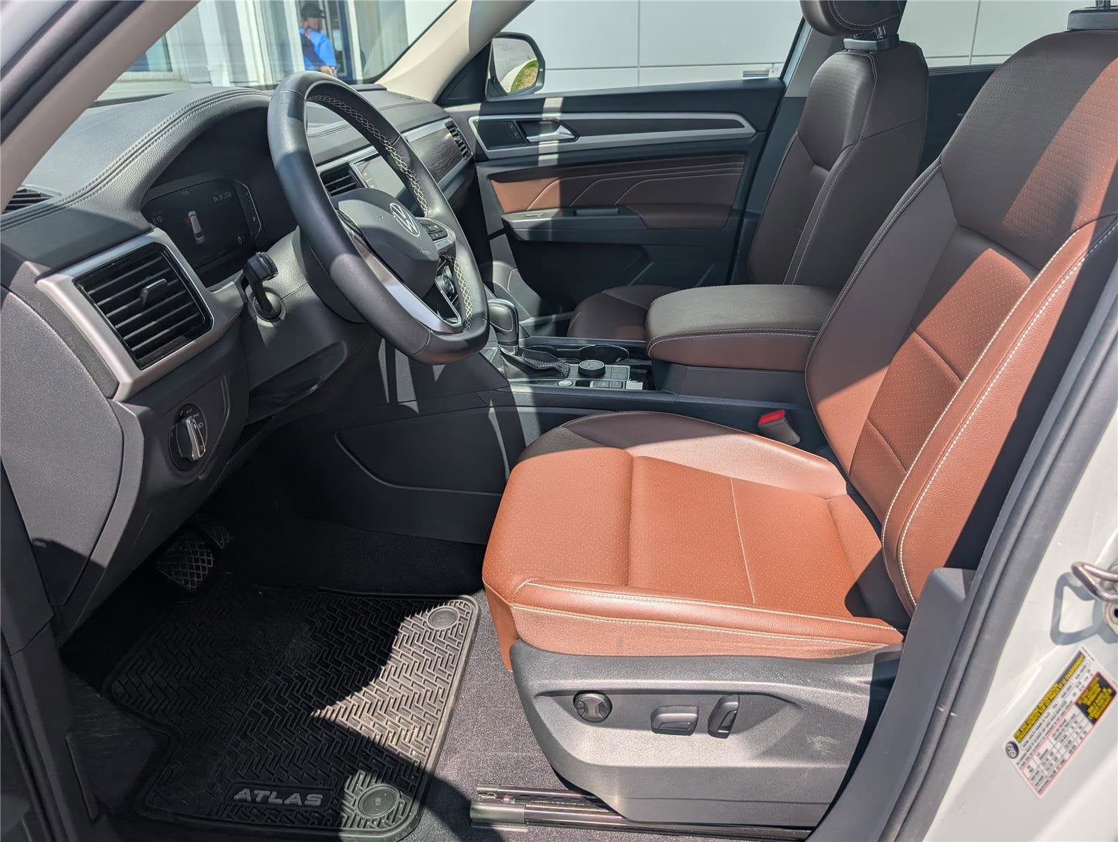 2023 Volkswagen Atlas 3.6L V6 SE w/Technology