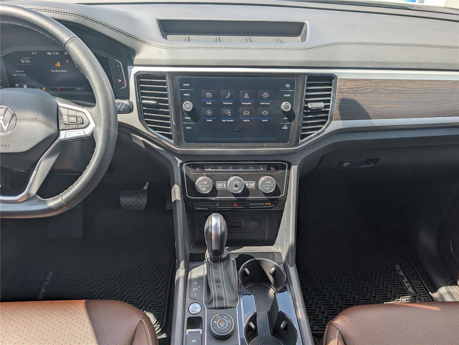 2023 Volkswagen Atlas 3.6L V6 SE w/Technology