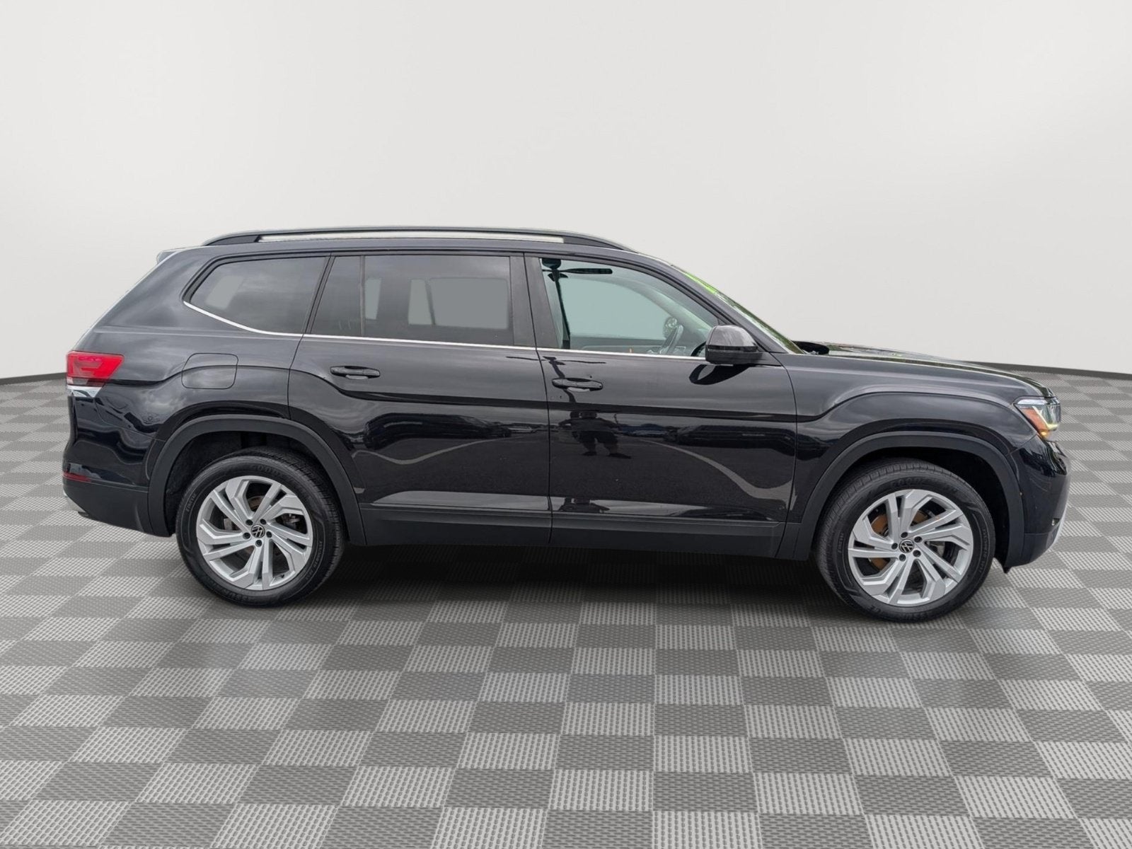 2021 Volkswagen Atlas 3.6L V6 SE w/Technology