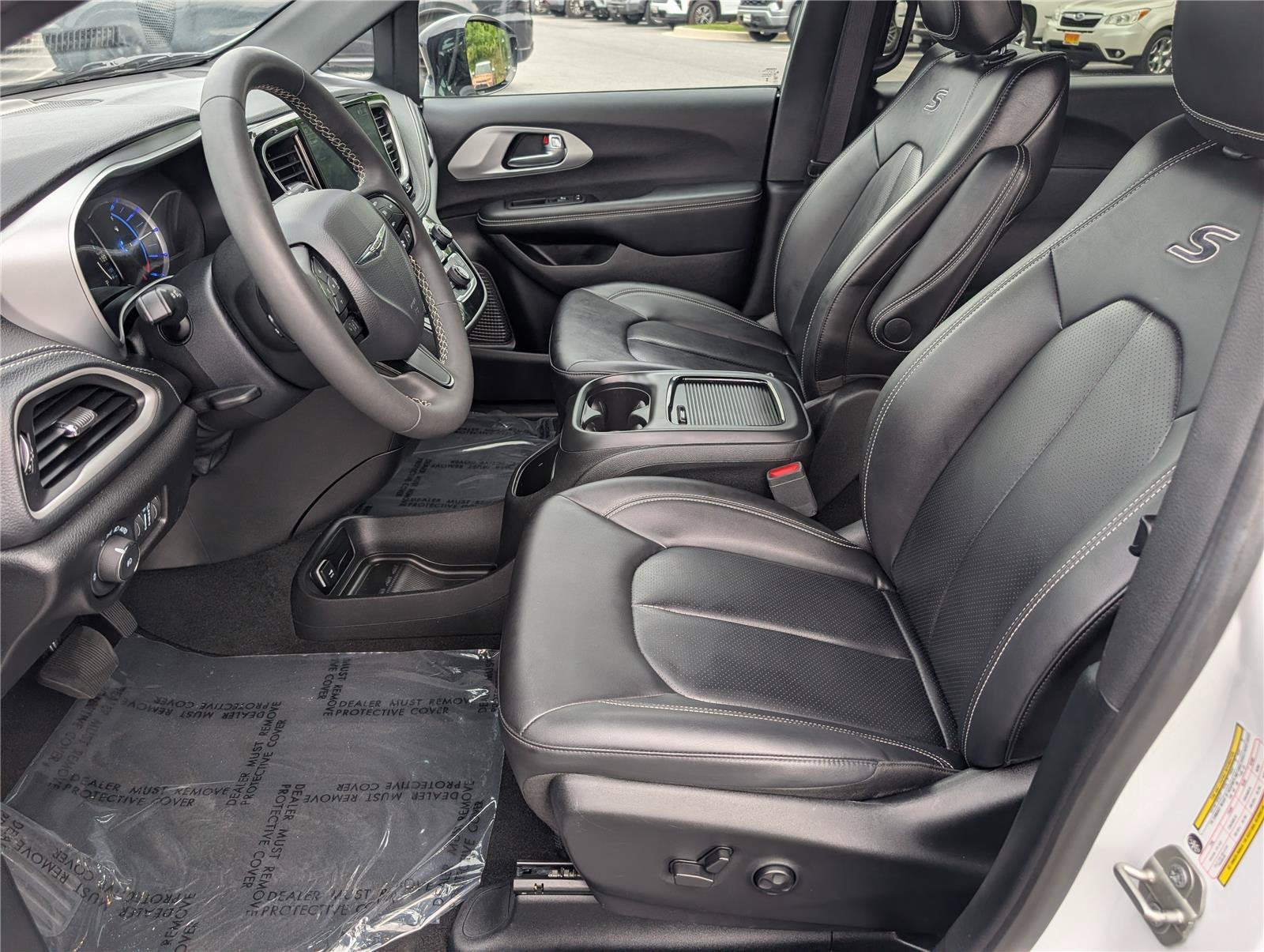 2024 Chrysler Pacifica Hybrid S Appearance Pkg