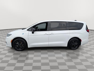 2024 Chrysler Pacifica Hybrid S Appearance Pkg