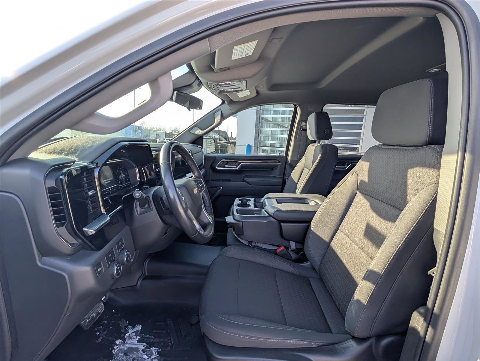 2022 Chevrolet Silverado 1500 LT (2FL)