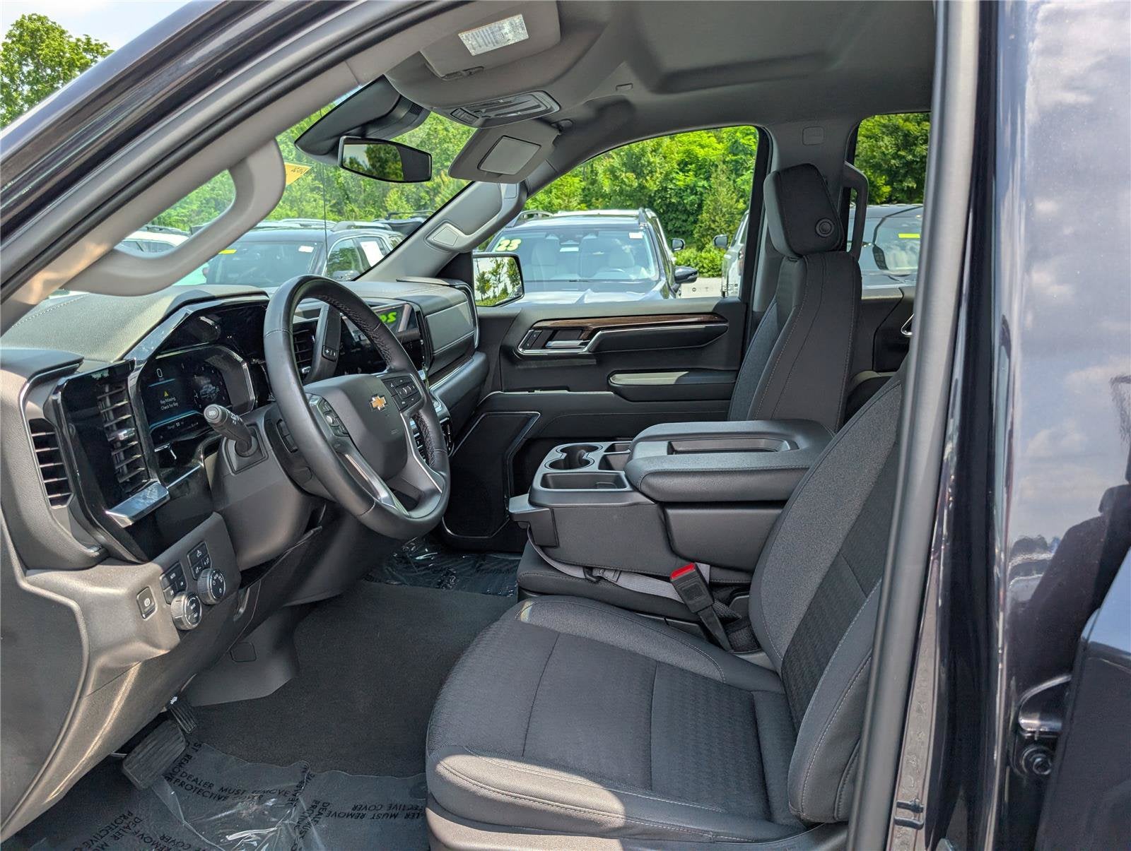 2024 Chevrolet Silverado 1500 LT (2FL)
