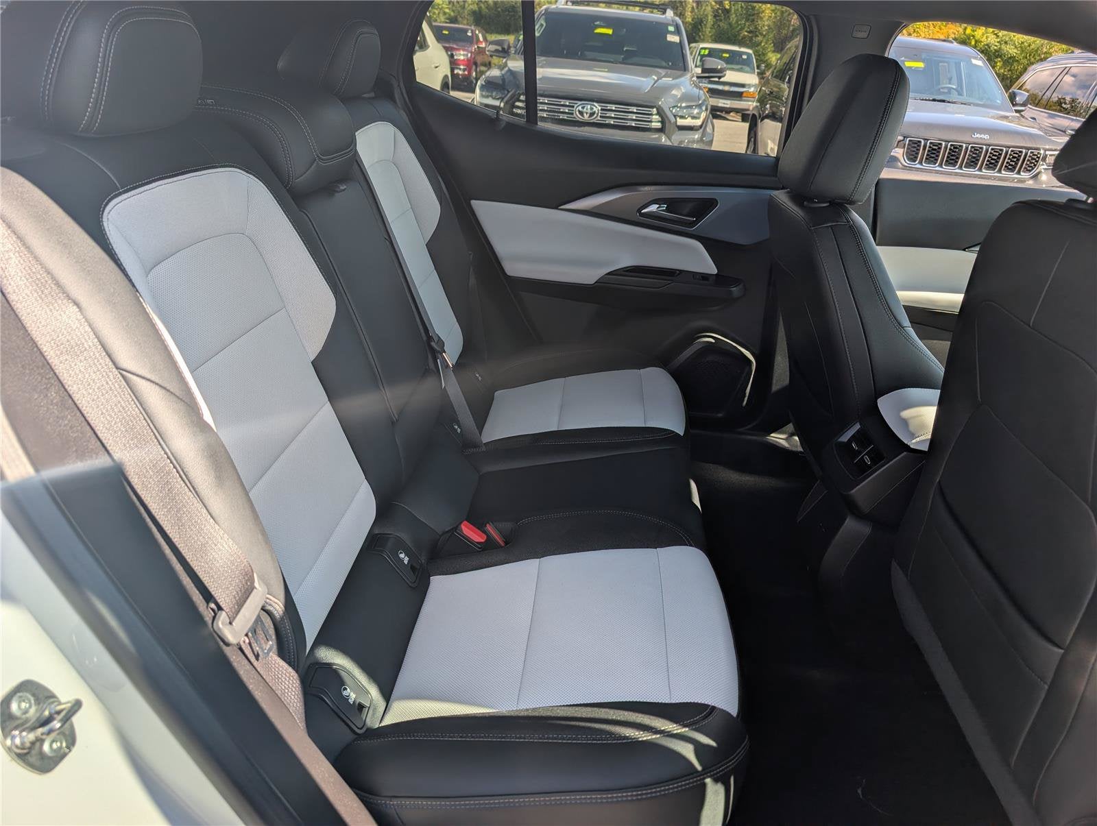 2024 Chevrolet Equinox EV 2LT