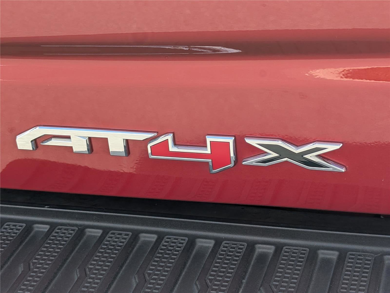 2024 GMC Sierra 1500 AT4X