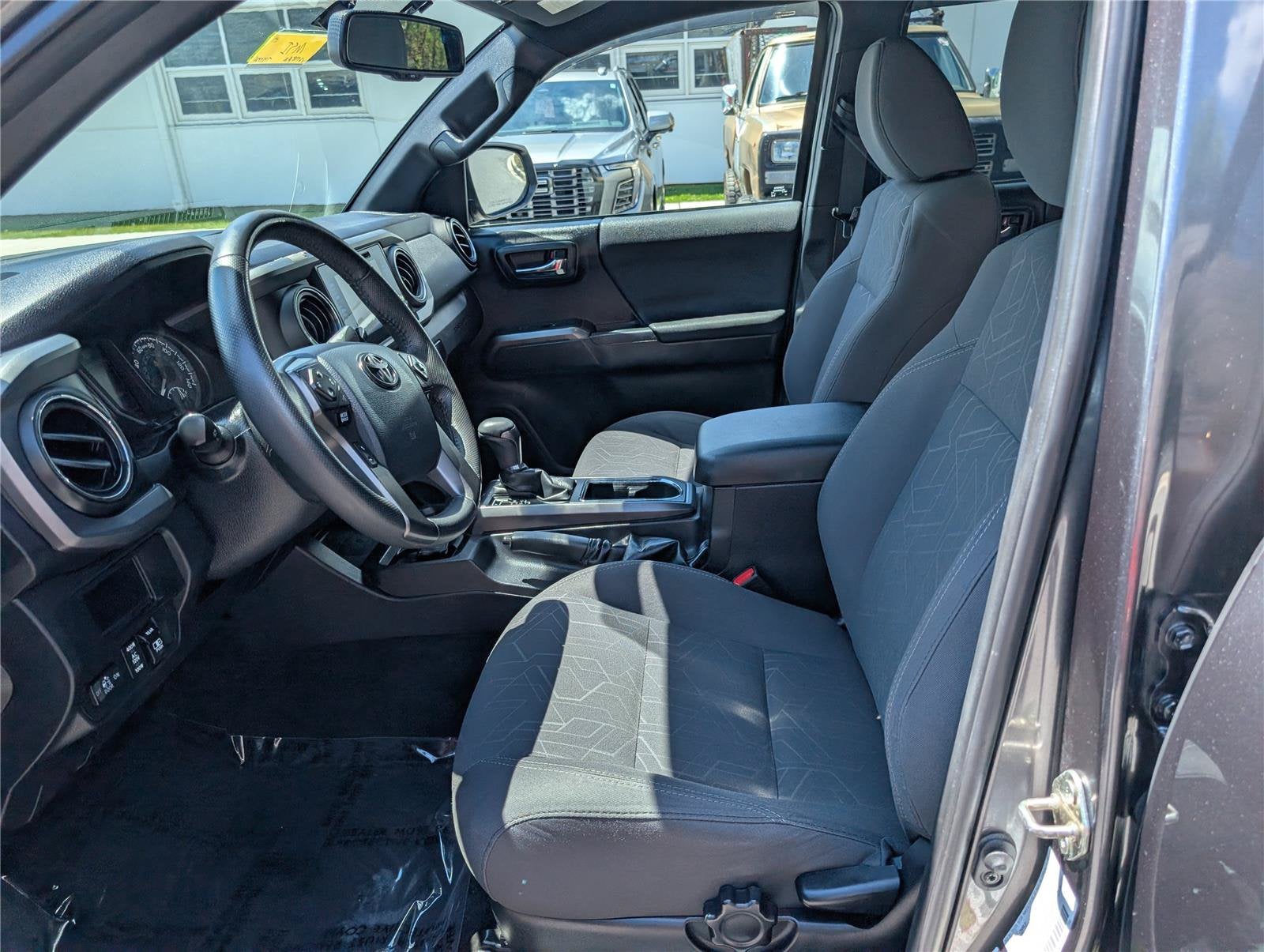 2017 Toyota Tacoma SR5
