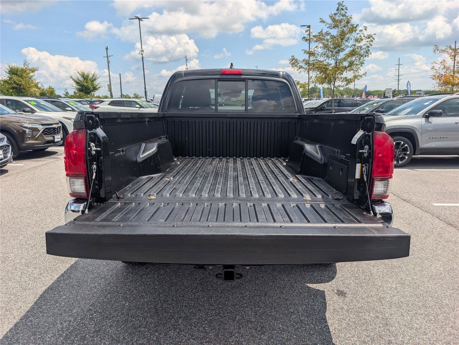 2022 Toyota Tacoma 2WD SR