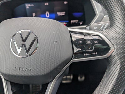 2023 Volkswagen Tiguan SE R-Line Black